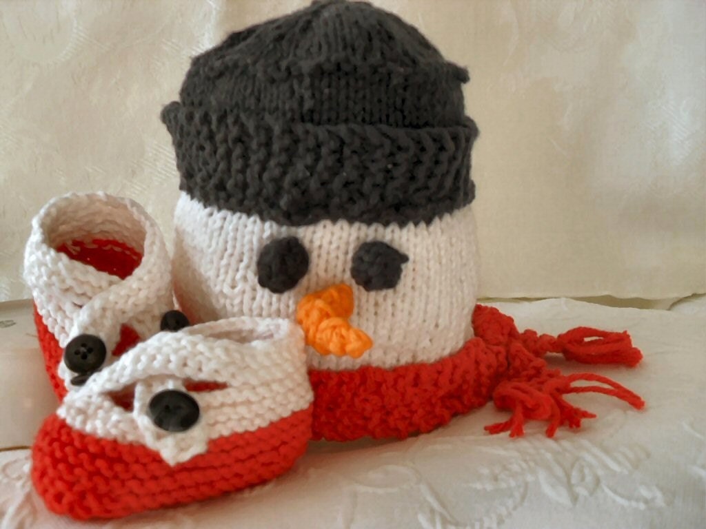HAND KNITTED SNOWMAN Baby hat with Matching Cross-strapped Booties