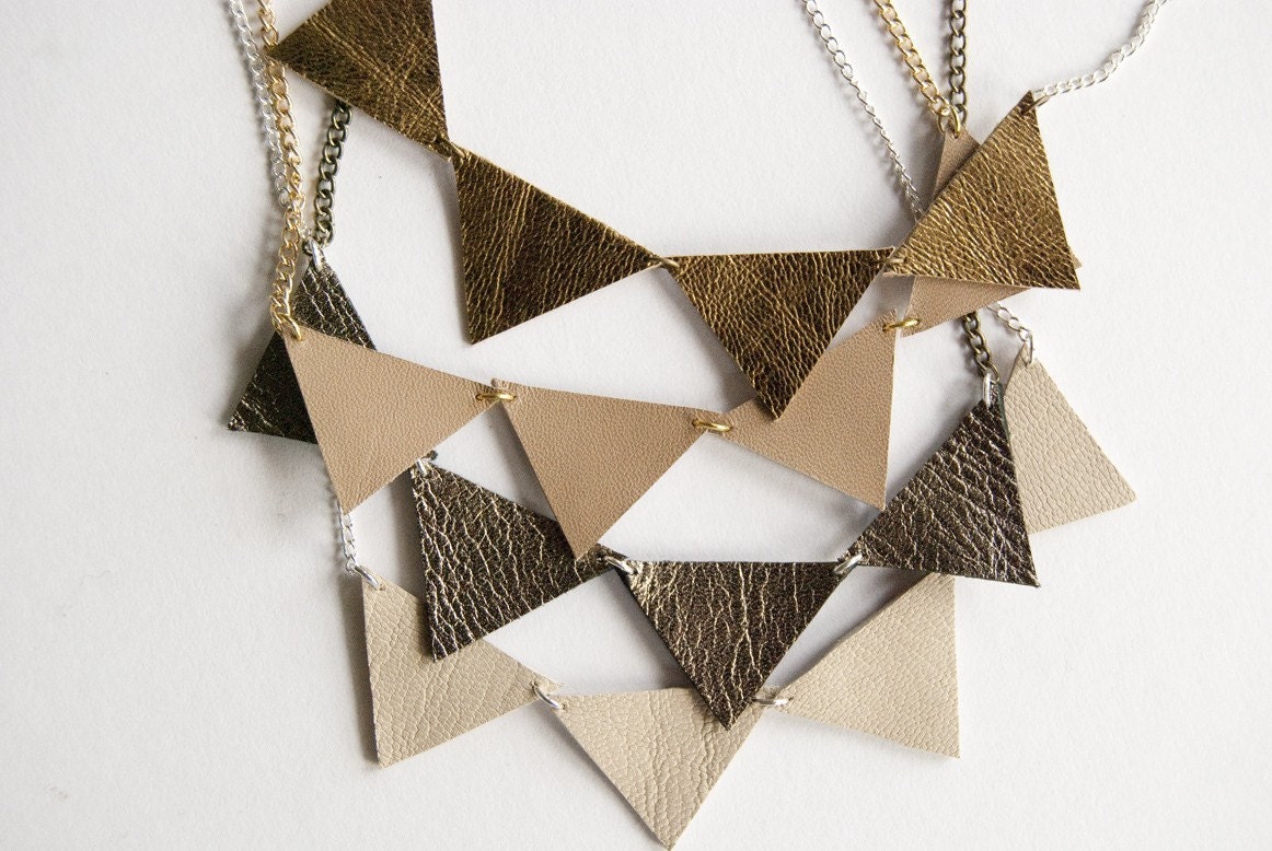 Bunting necklace in Golden Girl