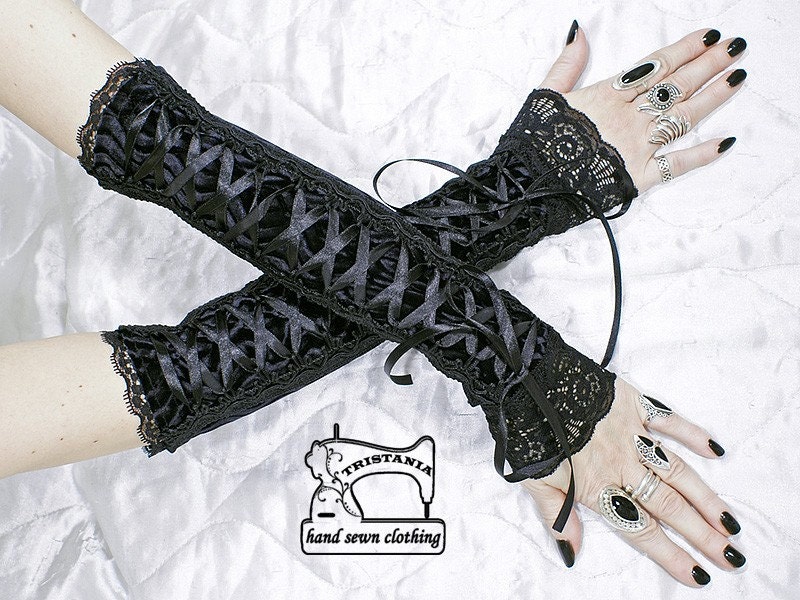 GOTHIC GOTH GLOVES ARM WARMERS FINGERLESS CUFF by 666Tristania666