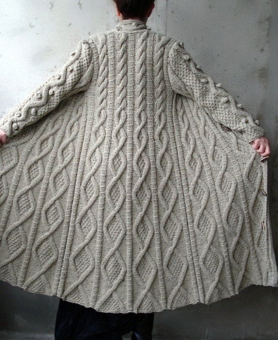 کابل بژ بلند Knitted ژاکت کش باف پشمی نشان