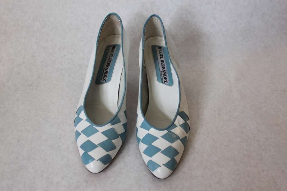 Vintage mod new wave blue and white 1980's 80's leather woven basket checker heels shoes Miguel Hernandes made in Spain size 8 us