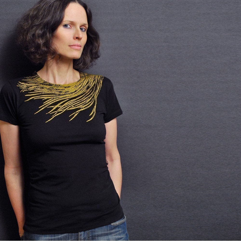 Black Crew Neck T-shirt - Gold Feather