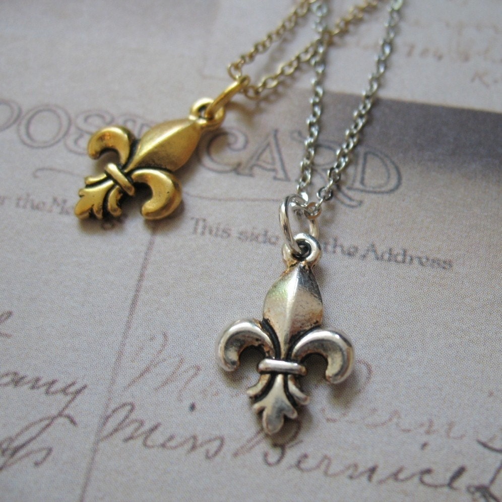 Fleur-de-Lis Charm Necklace in Silver or Gold tone