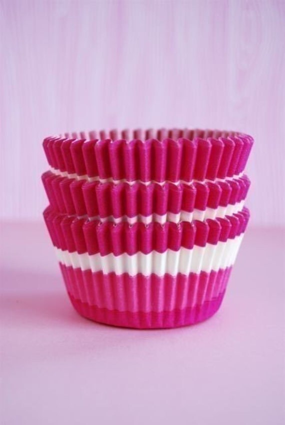 Hot Pink and White Swirl Cupcake Liners (45)