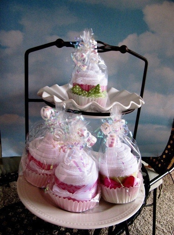  ایده برای تزیین سیسمونی New- Dishtowel Cupcake set of 4 - perfect for showers
