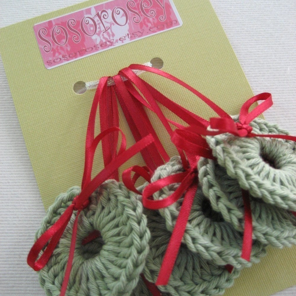 Set of 6 Wreath Ornaments (Package Tie Ons)