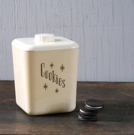 Vintage Modern Square Plastic Cookie Canister