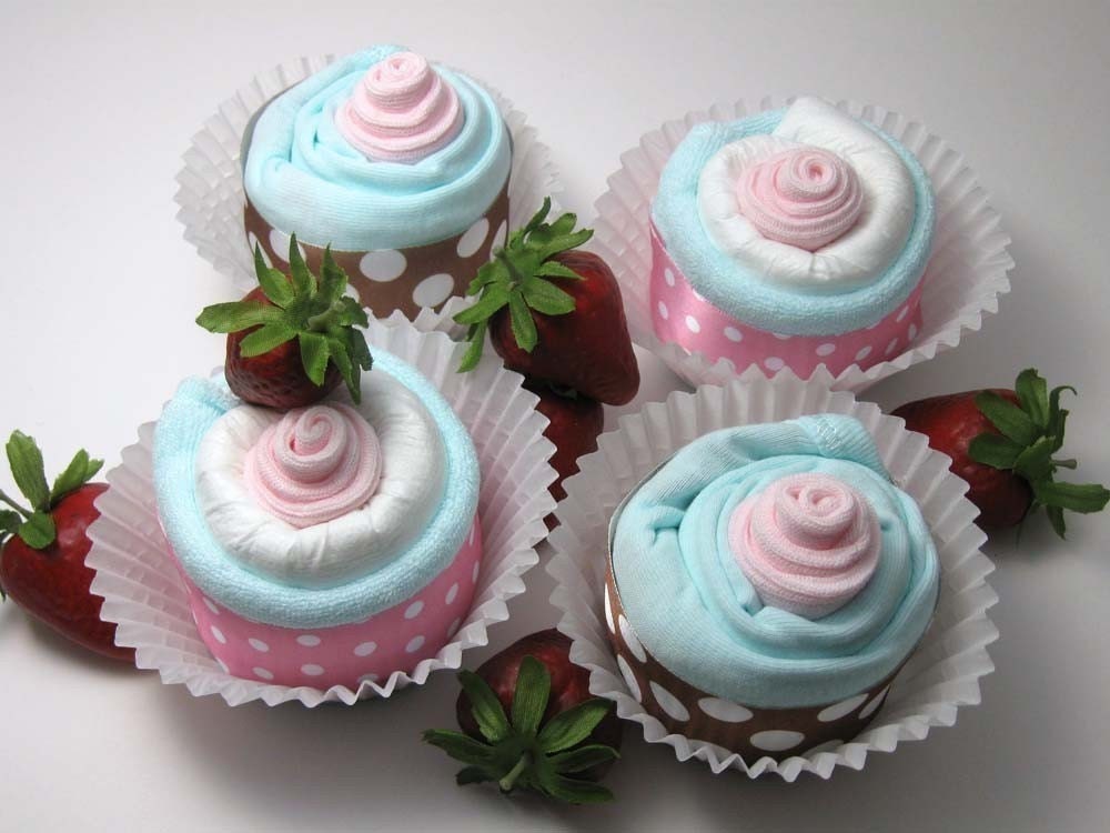 FREE Washcloth Lollipop - 11 PIECE SET - Onesie Cupcake and Diaper Cupcake Set