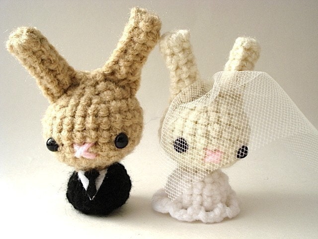 Custom Bride and Groom Moon Buns - Amigurumi Bunny Rabbits