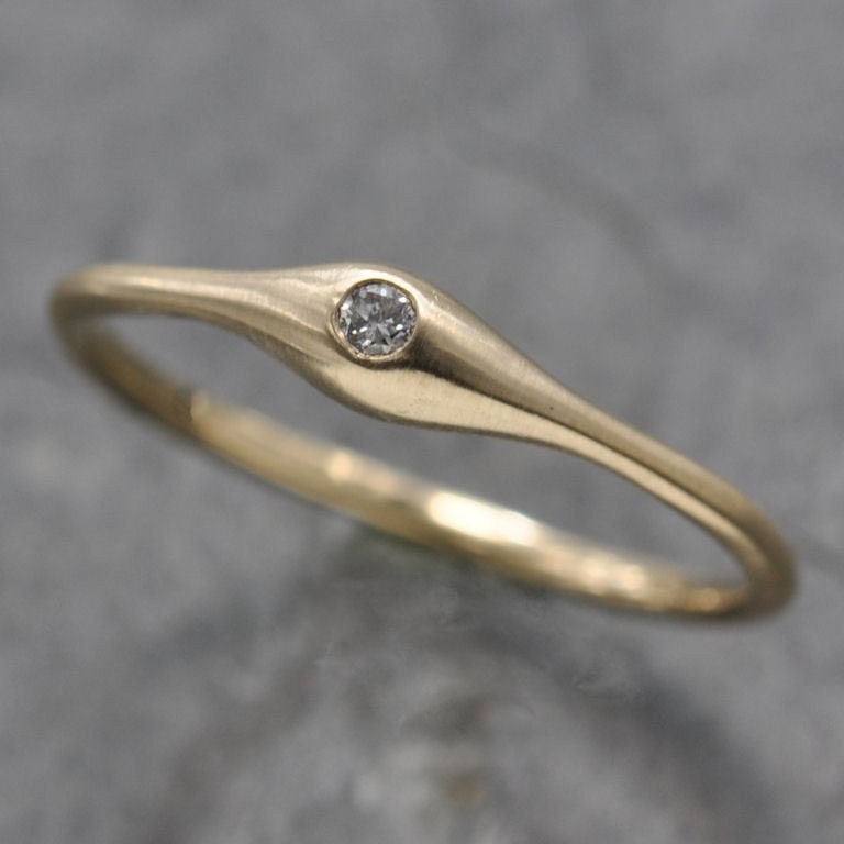 Wave ring - 14k solid gold with diamond - stacking