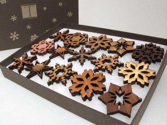 Wood Mini Snowflake Ornament Set (15)