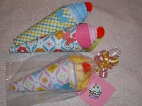 NEW Washcloth Ice Cream Cone Sweet Treat Baby Gift/ Shower
Favor