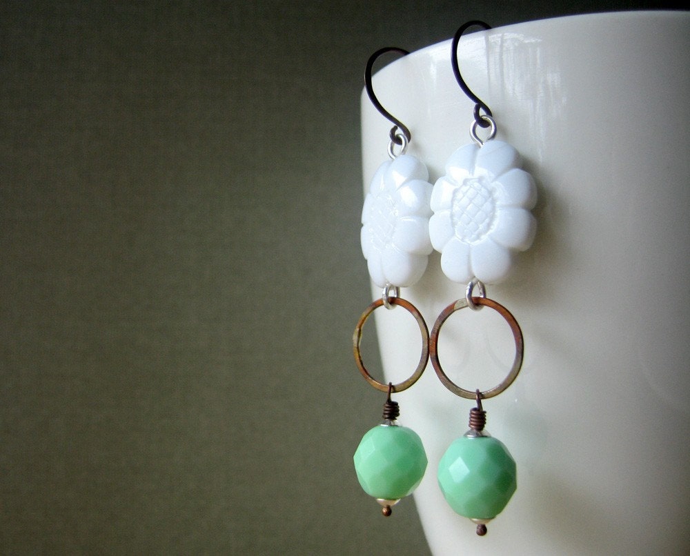 Spring flowers - copper, vintage bead and czech glass