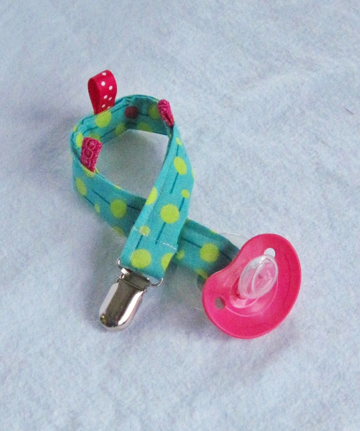 Be-Ribboned Soother Leash