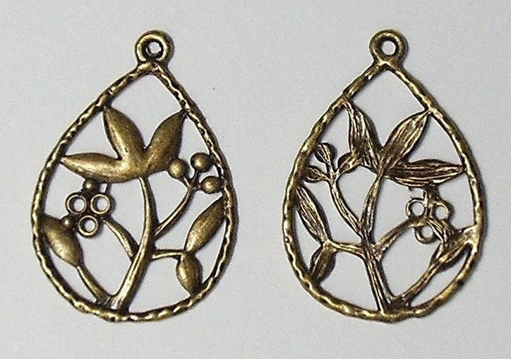 3 Pcs Antique Bronze Flower Charm Pendants