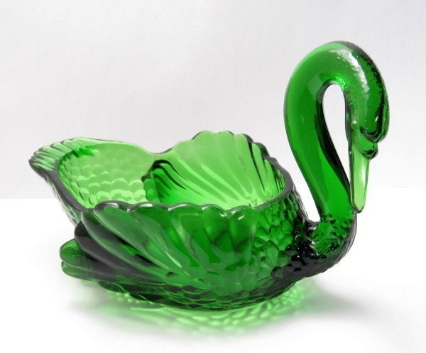 Rare Cambridge Emerald Green Swan Bowl