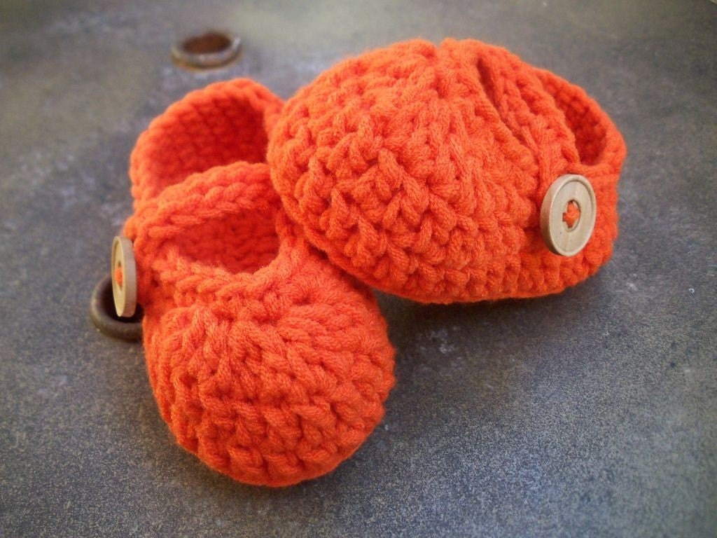 BOOTIES  slippers newborn orange