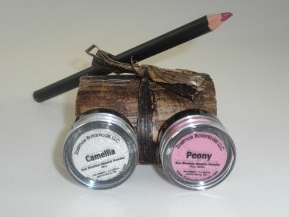 pretty pink eye makeup. Peony pretty in pink Eye Shadow mineral makeup. From ZosimosBotanicals