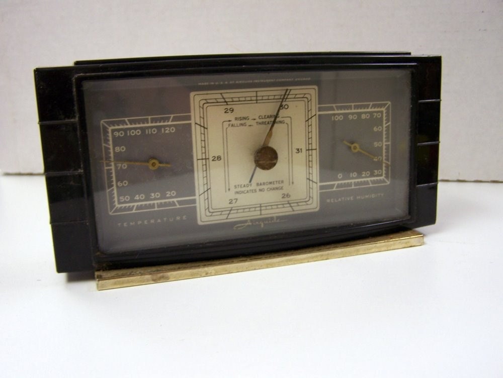 Vintage 30s Bakelite Airguide Thermometer Barometer