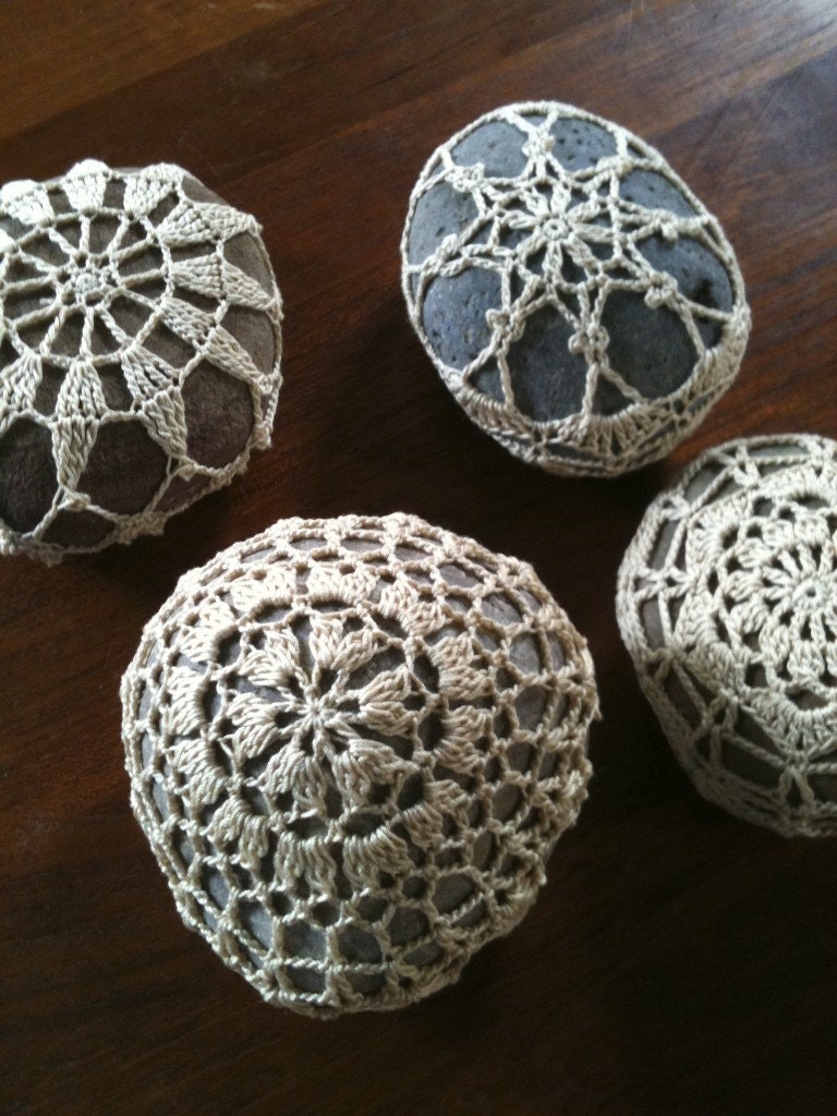 JAPAN RELIEF: Rocrochet- Wheel- hand crochet Lace-covered Malibu Beach Stone Guest Book Paperweight