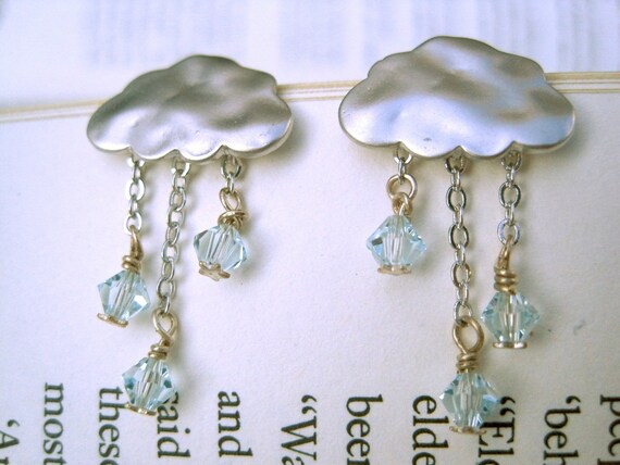 Cloud earrings with swarovski crystal rain