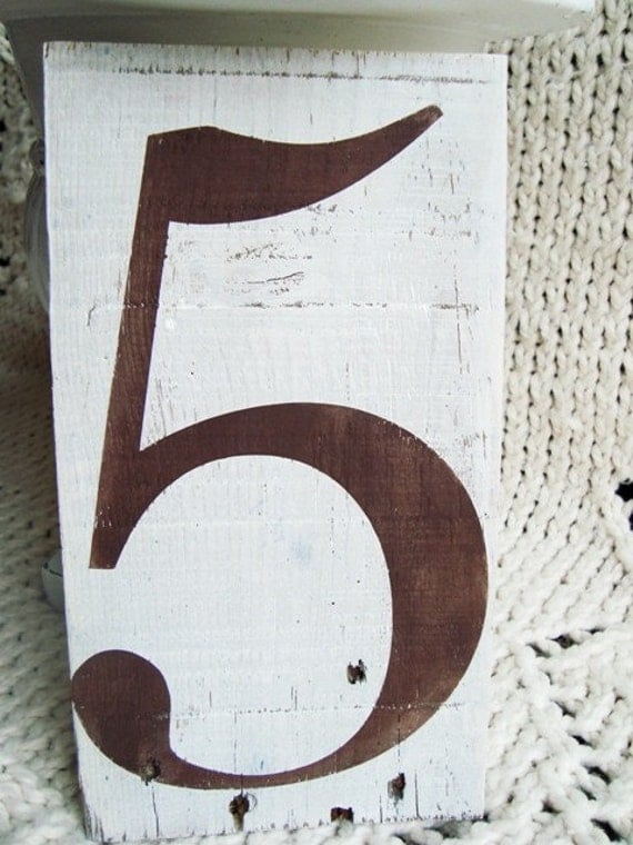 Large Number 5 on wood in brown and white