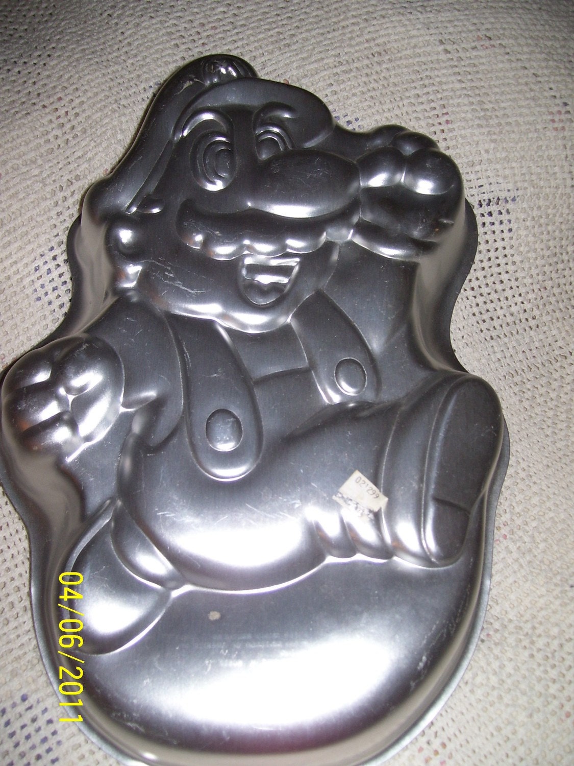 super mario bros cake pan. Super Mario Bros Cake Pan,