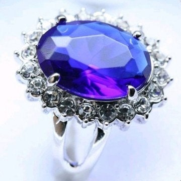 royal wedding ring. Royal Wedding ring replica.jpg