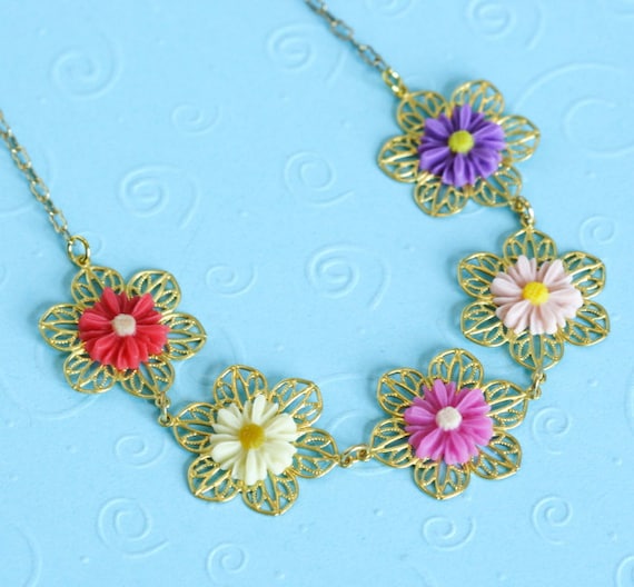 Free Shipping - Sweet Daisy Chain Necklace