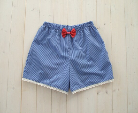 Blue Stripe Lace Shorts With Red And Pink Bow