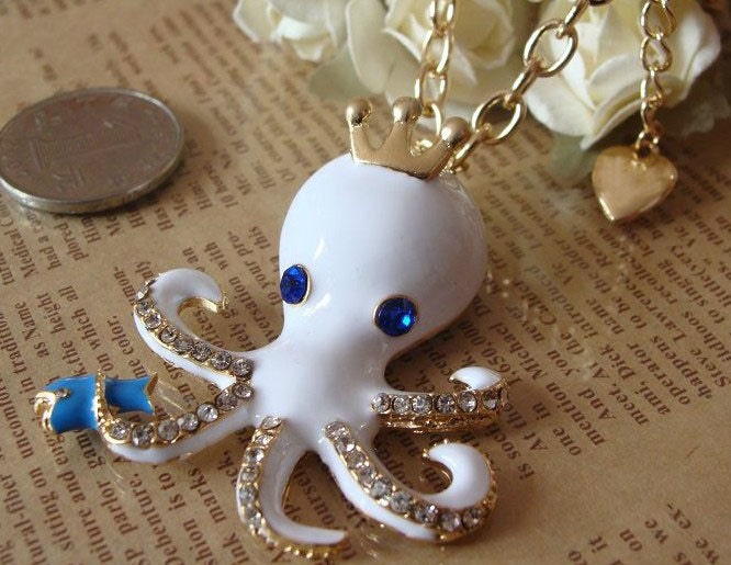 Cute---golden white octopus pendant necklace(with gift box package)