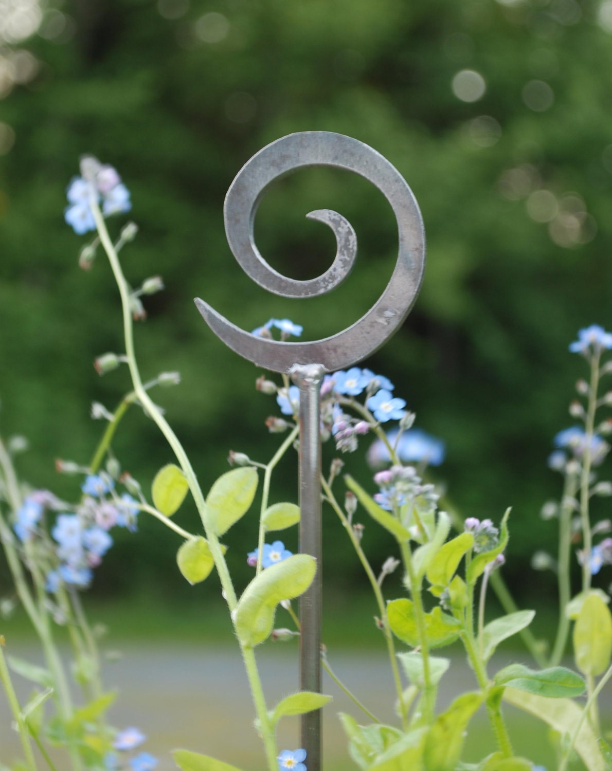 NEW Swirl Metal Garden Stake - Plant Marker Stake