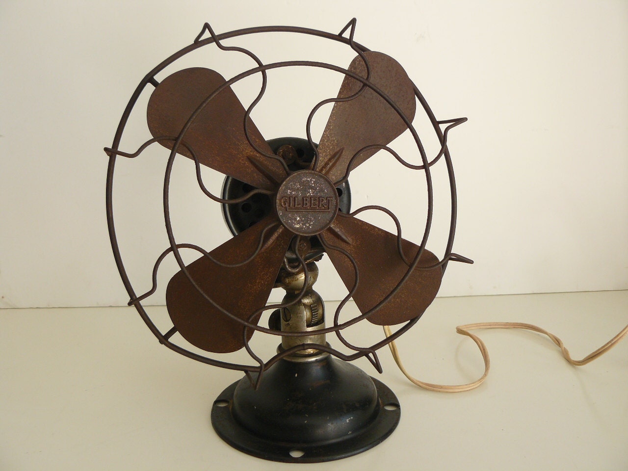 vintage 1930's GILBERT fan