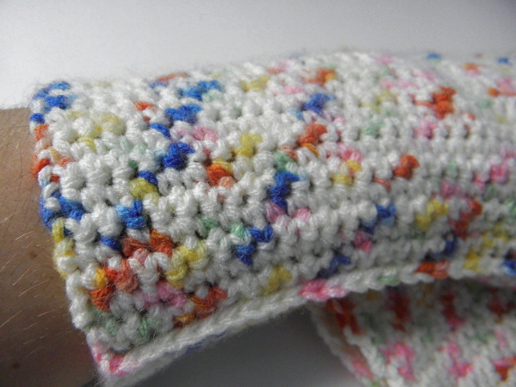 Fingerless soft crocheted wire