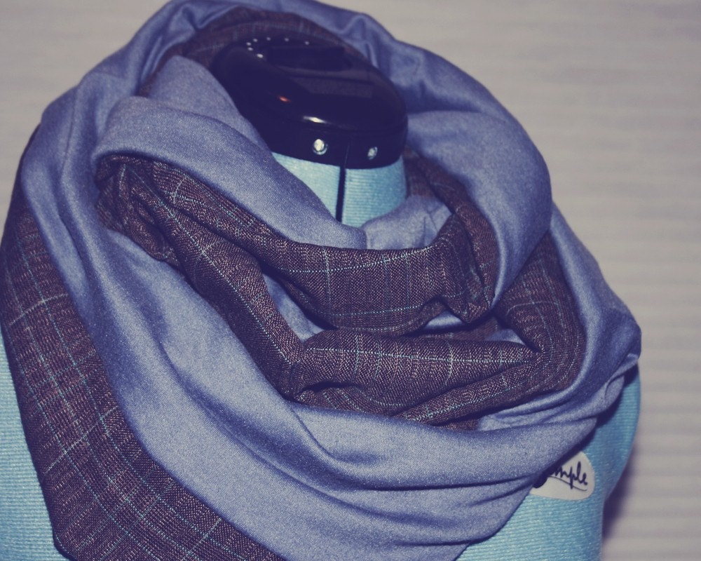 Mr. Rogers (light blue) (circle scarf)