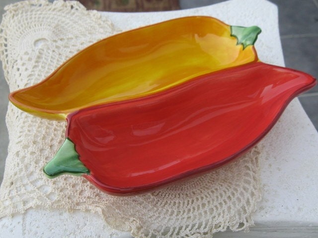 Vintage California Pottery Serving Dish - Divided Chilli Peppers