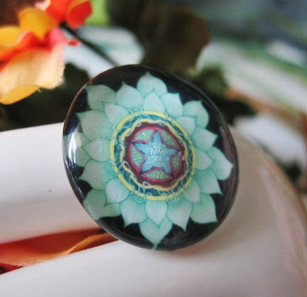 Green Lotus Fantasy Glass Ring