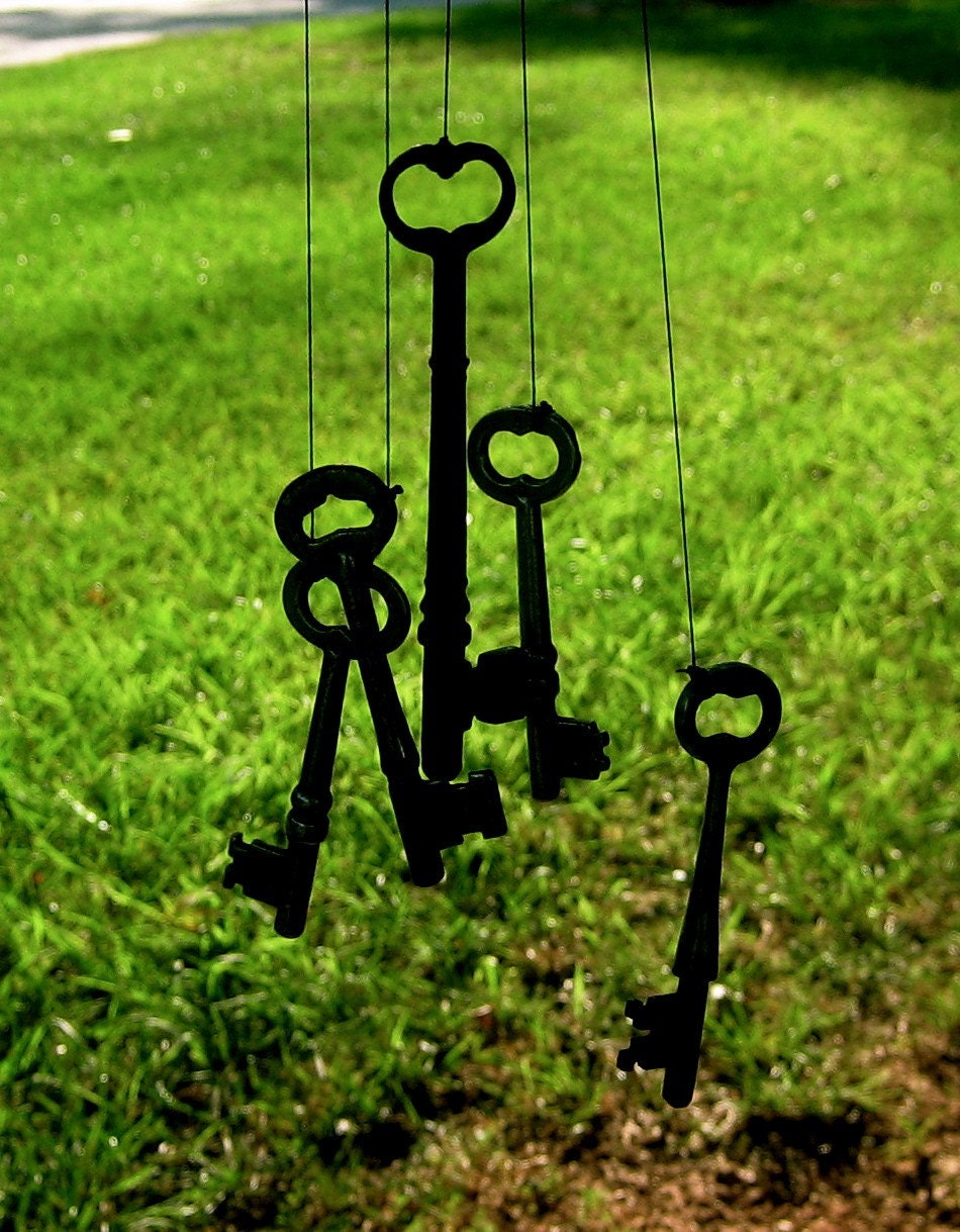 JUMBO skeleton key wind chimes for yard decorating and making guests feel more welcome