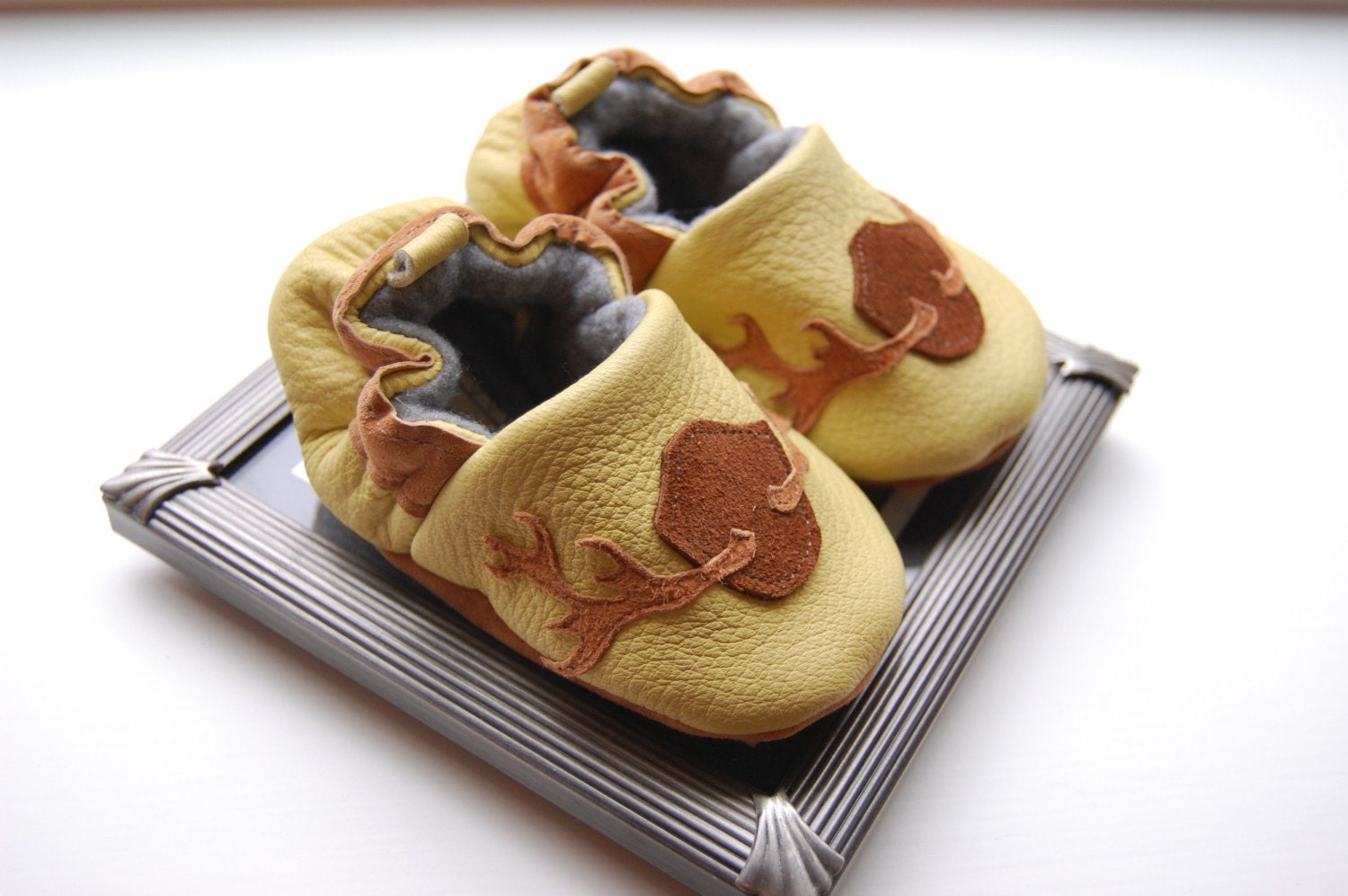 loveylou baby lambskin leather shoes - mounted antlers - yellow