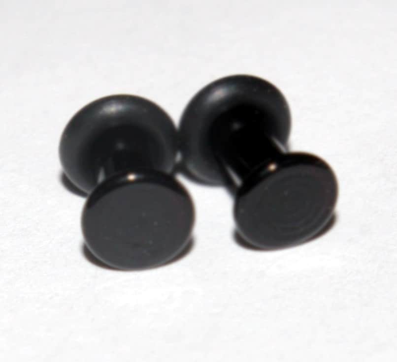 8g BLACK ear plugs body JEWELRY 3mm handmade 8 gauge. From azhotshop