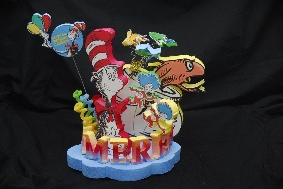 DR SEUSS CAT IN THE HAT CAKE