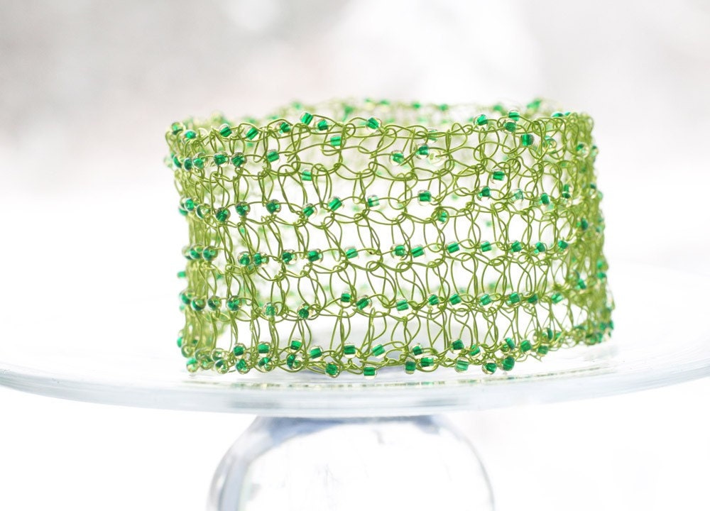 Crochet Wire Bracelet - Beads &amp; Jewelry Supplies : Artbeads.com