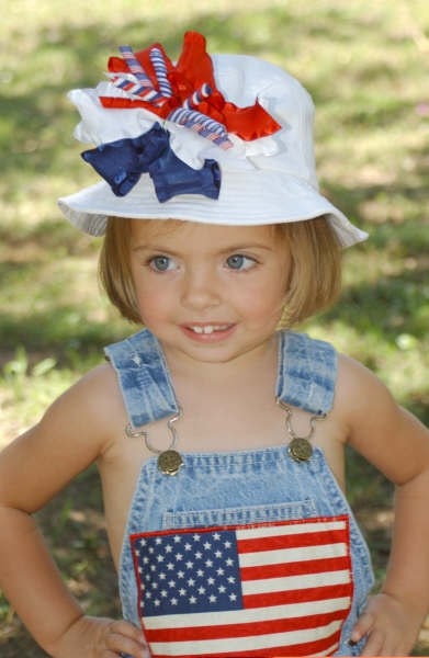 kesha when she was younger. kesha american flag shirt.