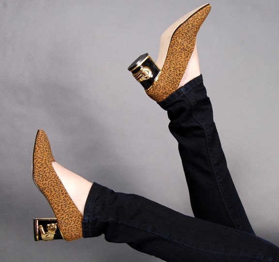 gold cats. high heels. leopard