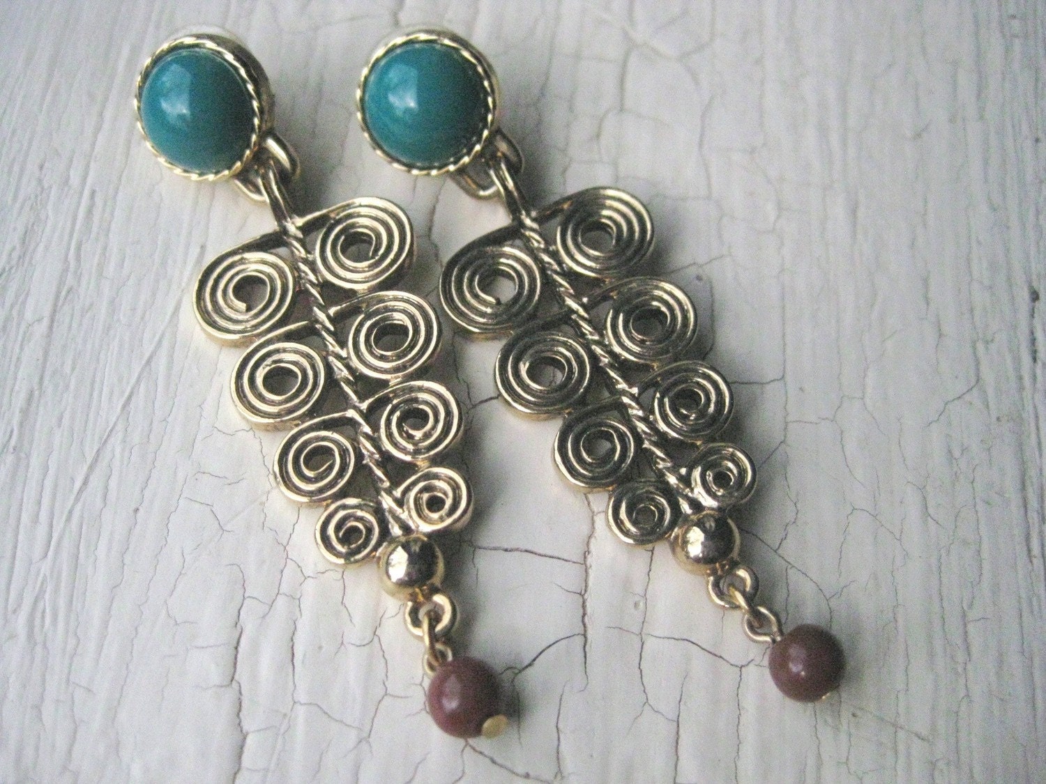 Lovely Vintage Long Swirl Earrings Gold tone with turquoise color accent