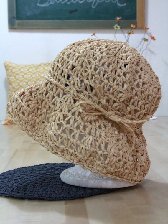 The Options Lace Eco friendly crochet summer hat - raffia yarn - fiber plant
