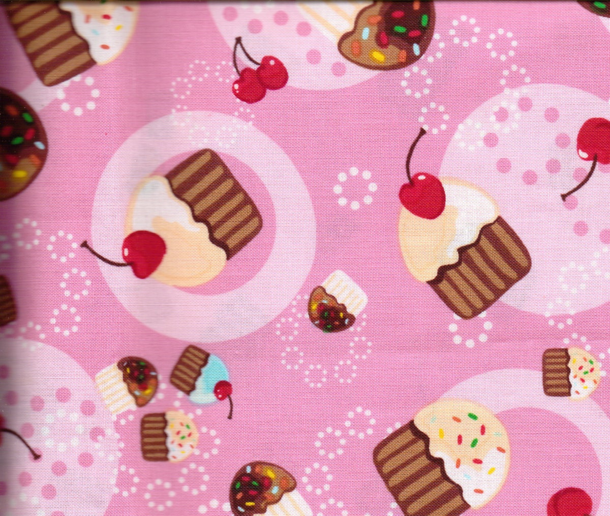 Fabric Fat Quarters Robert Kaufman Confections  Cupcakes on Pink