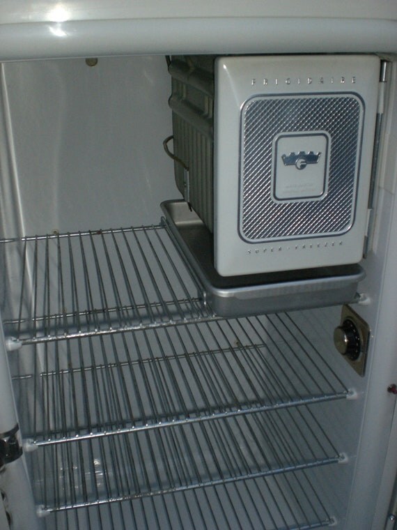 Vintage 50's Frigidaire Refrigerator - NICE!!! Il_570xN.367095219_yzyg