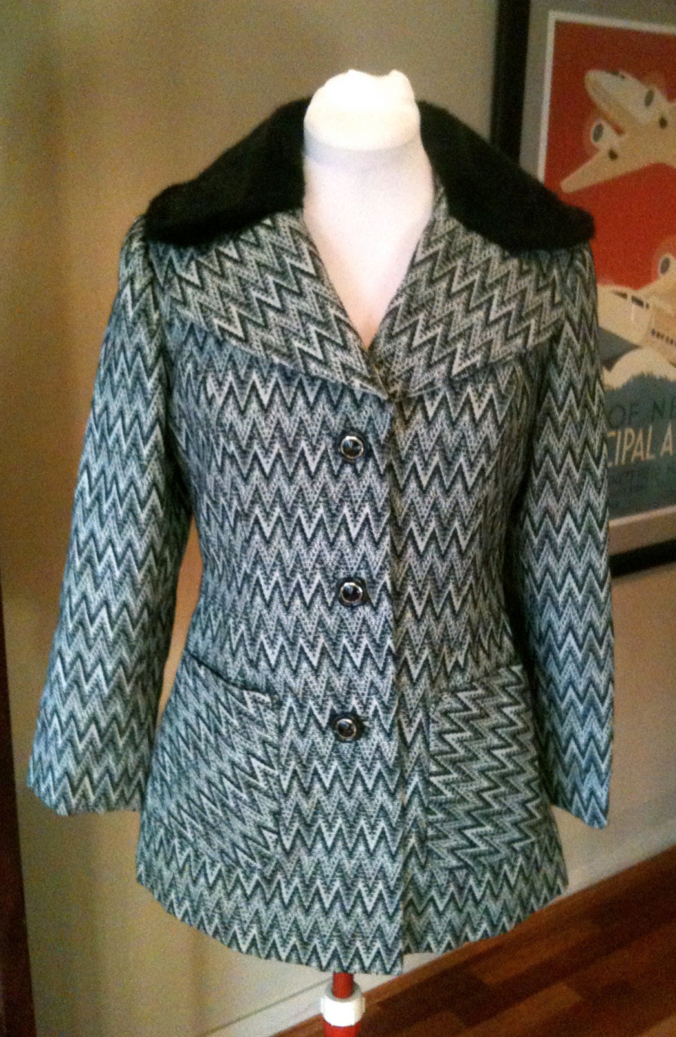 Vintage 1960s Jersey Wool Jacket with Faux Fur Collar - L