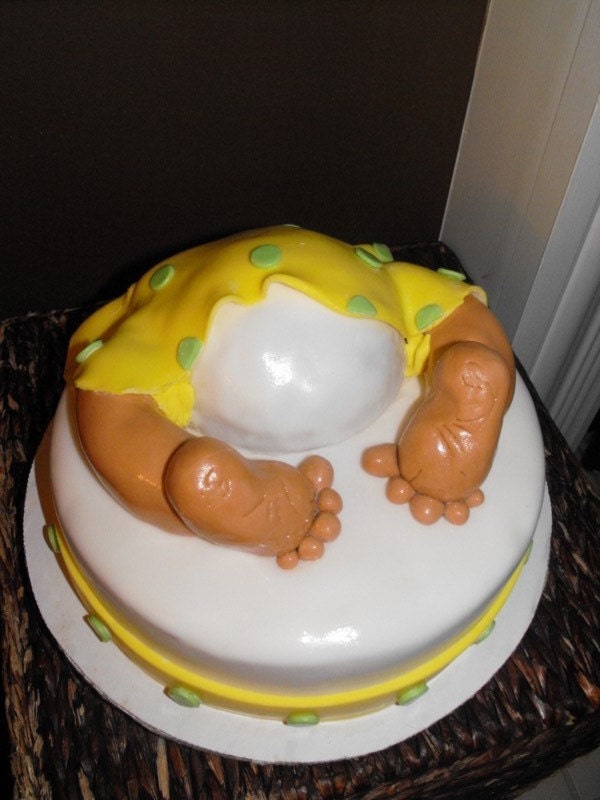 Baby Cake with Feet